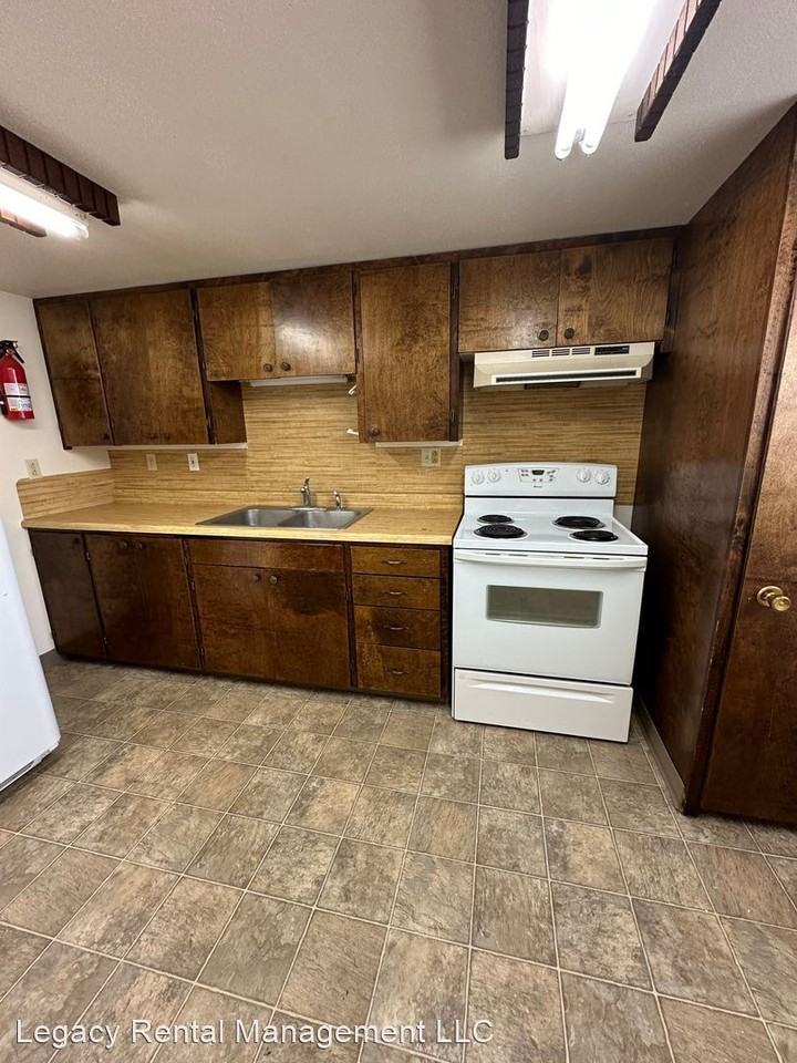 328 West 2nd South - Photo 2 of 17