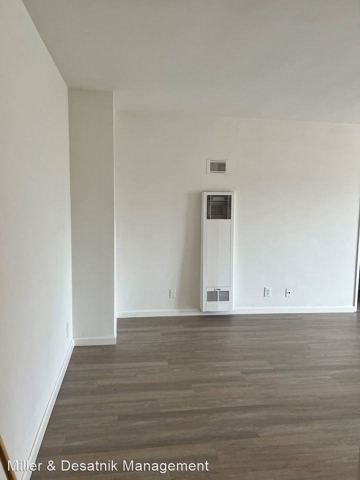 3718 CLARINGTON AVENUE - Photo 3 of 12