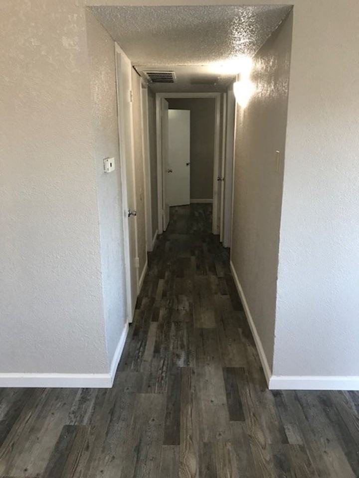 710 N 46th St - Photo 4 of 35