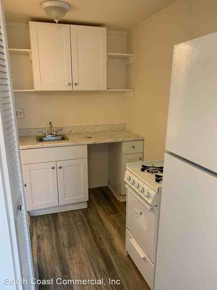 619 S. Coast Hwy - Photo 2 of 5