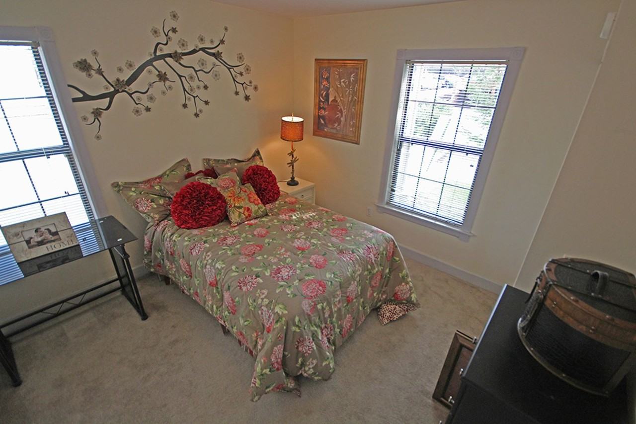 063-Victoria Point - Photo 4 of 17