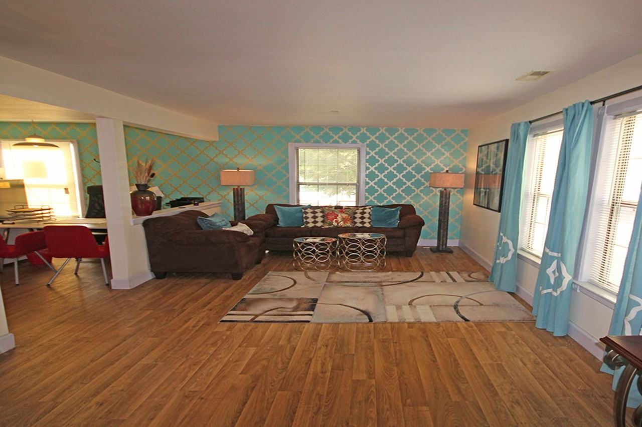 063-Victoria Point - Photo 5 of 17