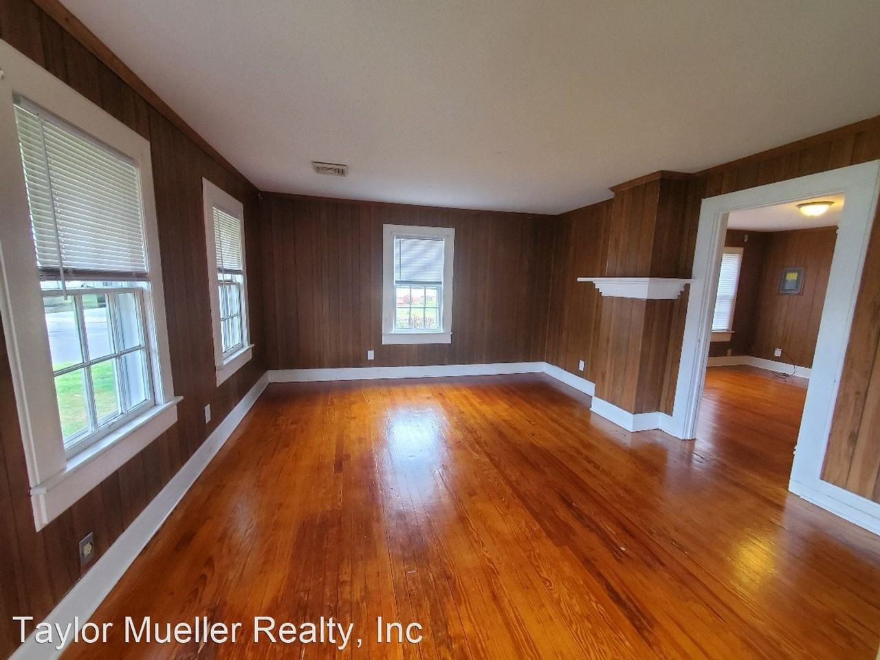 1300 Highland Ave - Photo 2 of 16