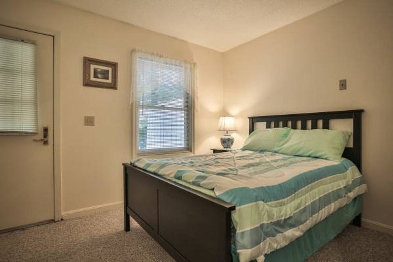 Briston Manor West - Photo 5 of 9