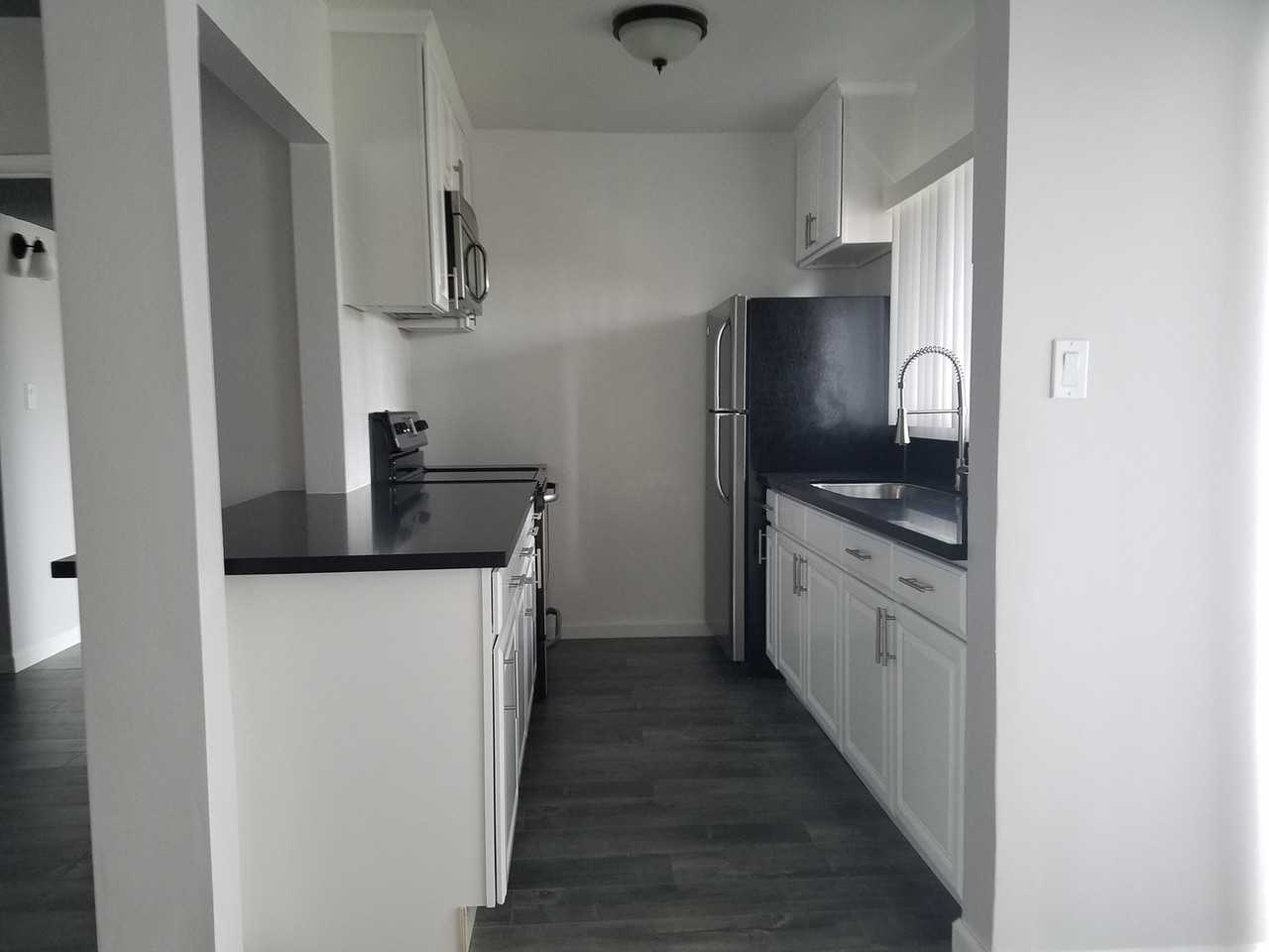 Palm Place Apartments - Photo 3 of 50