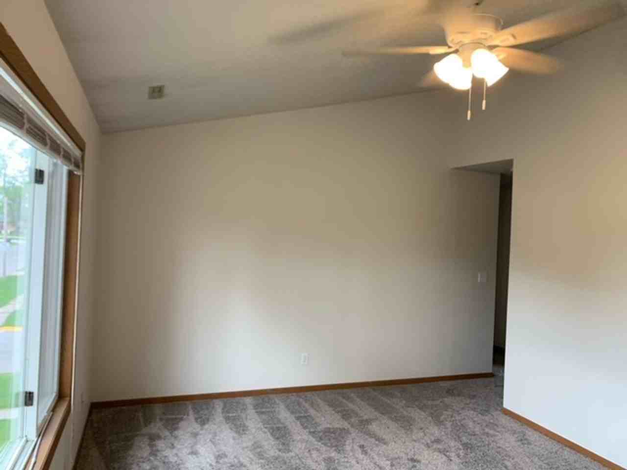428 S. 4th Street - Photo 6 of 15