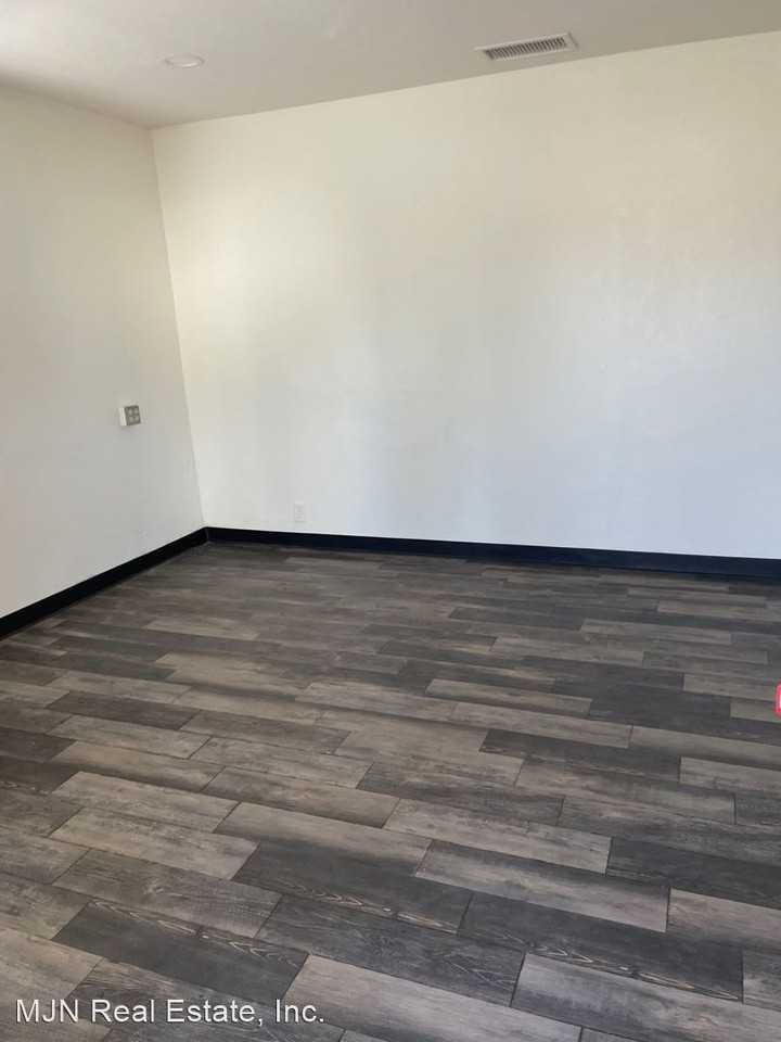 315 - 317 11th St. - Photo 3 of 7