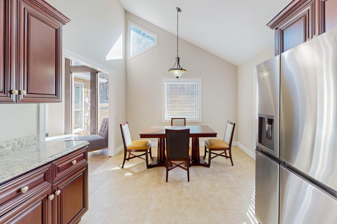 Southfork Ct - Photo 4 of 19