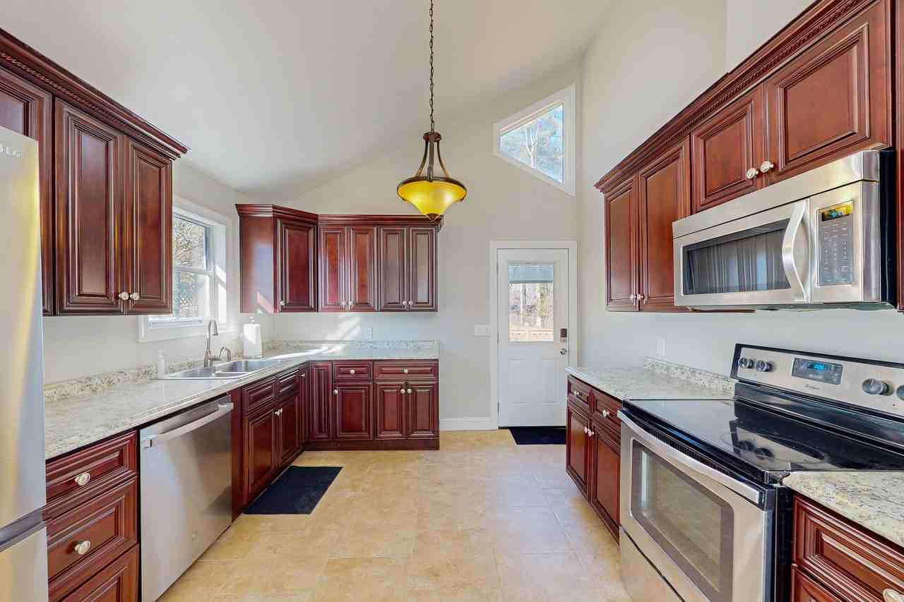 Southfork Ct - Photo 5 of 19