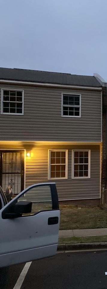Elkridge Ln - Photo 3 of 12