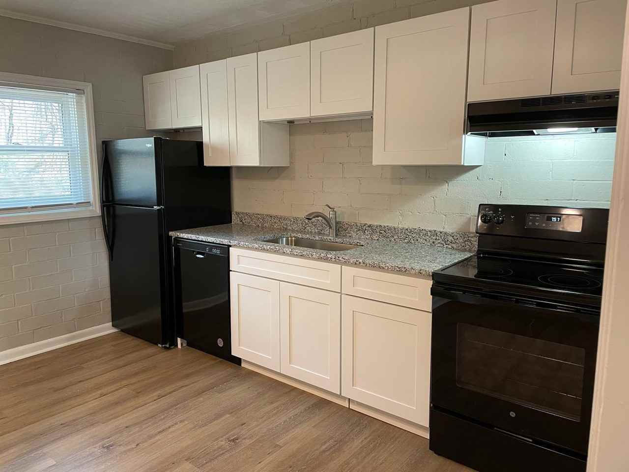 172 Drum St - Photo 5 of 14