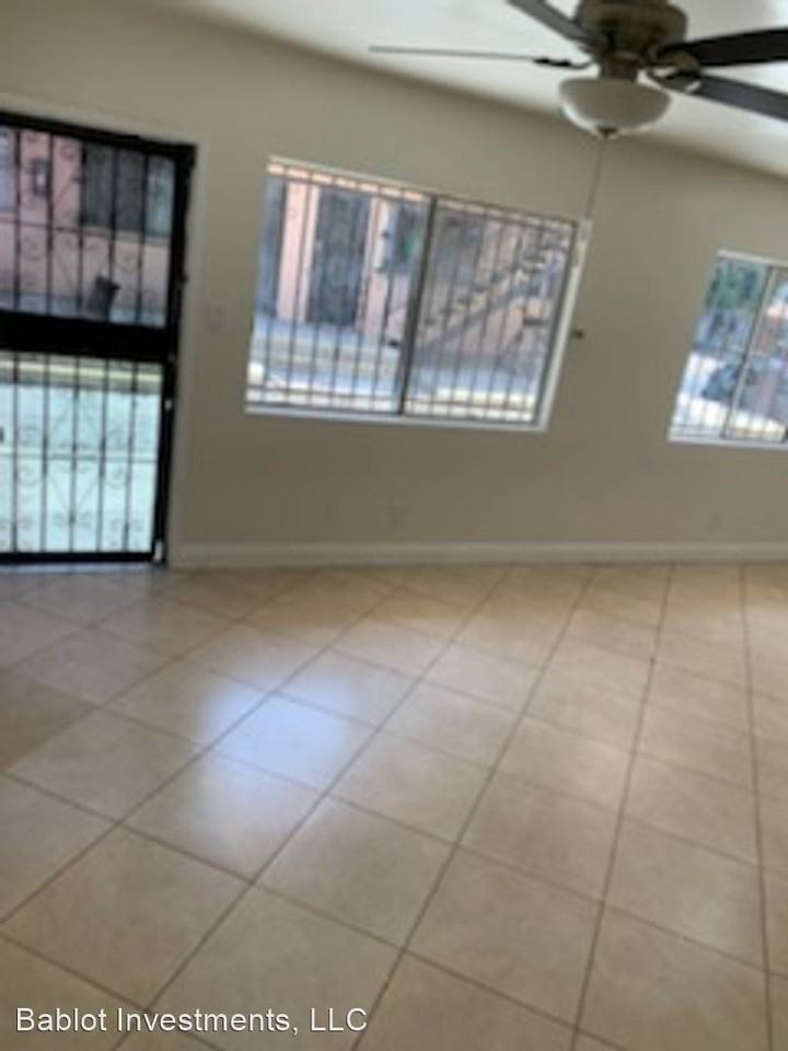 3141 - 3143 Wabash Ave - Photo 2 of 9