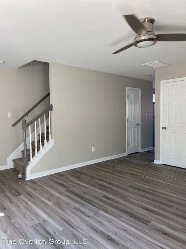 Cross Creek Circle - Photo 3 of 9