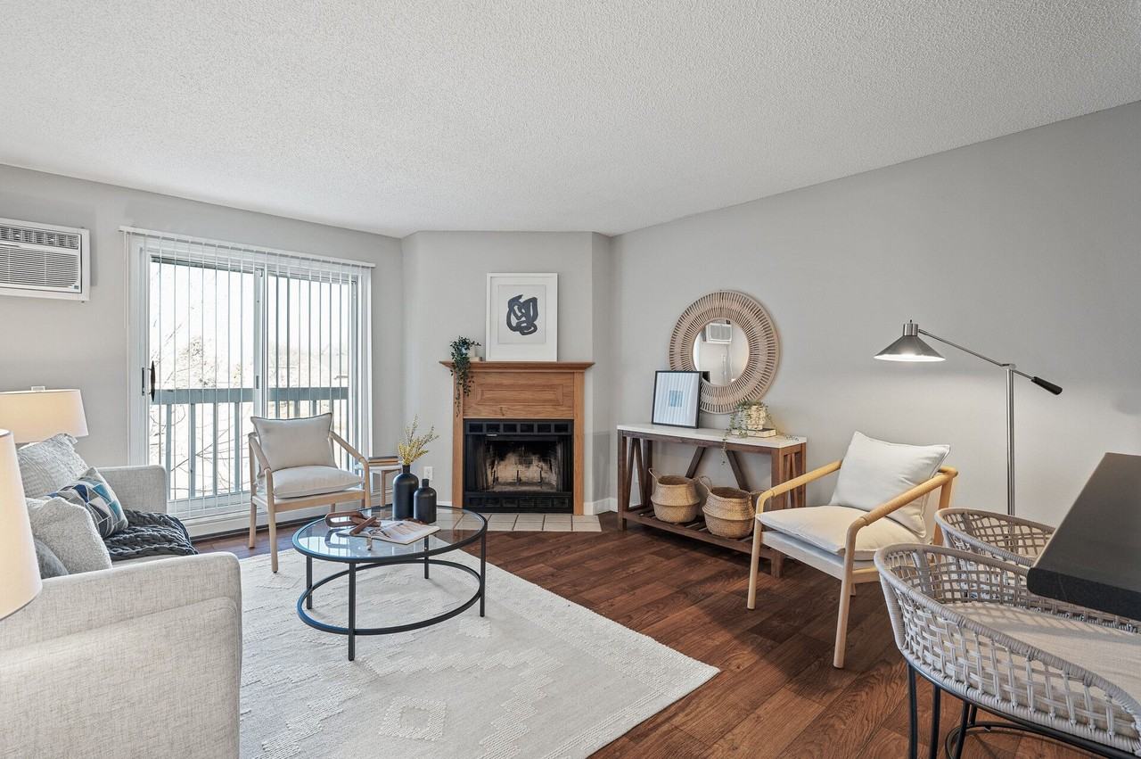 Lexington Hills Apartments - Photo 6 of 26