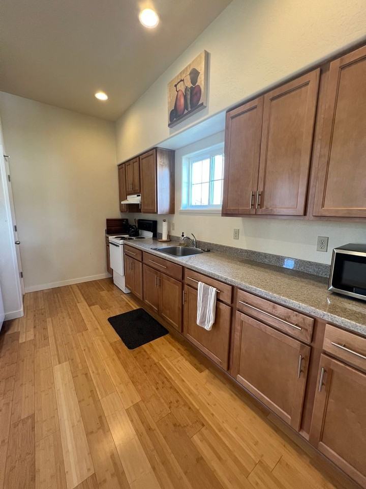 1280 Oak Street #2 - Photo 6 of 15