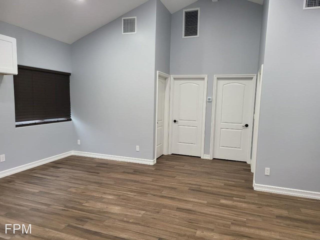 15421 S Williams Ave #A - Photo 2 of 7