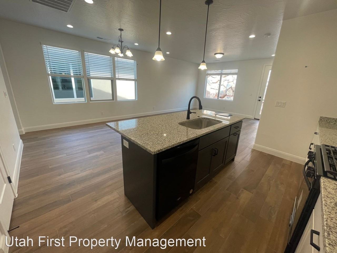 82 W Camino Borde - Photo 3 of 32
