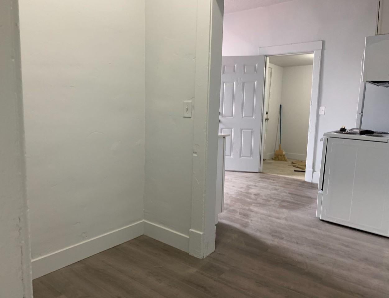 2946 Childs Ave - Photo 3 of 9