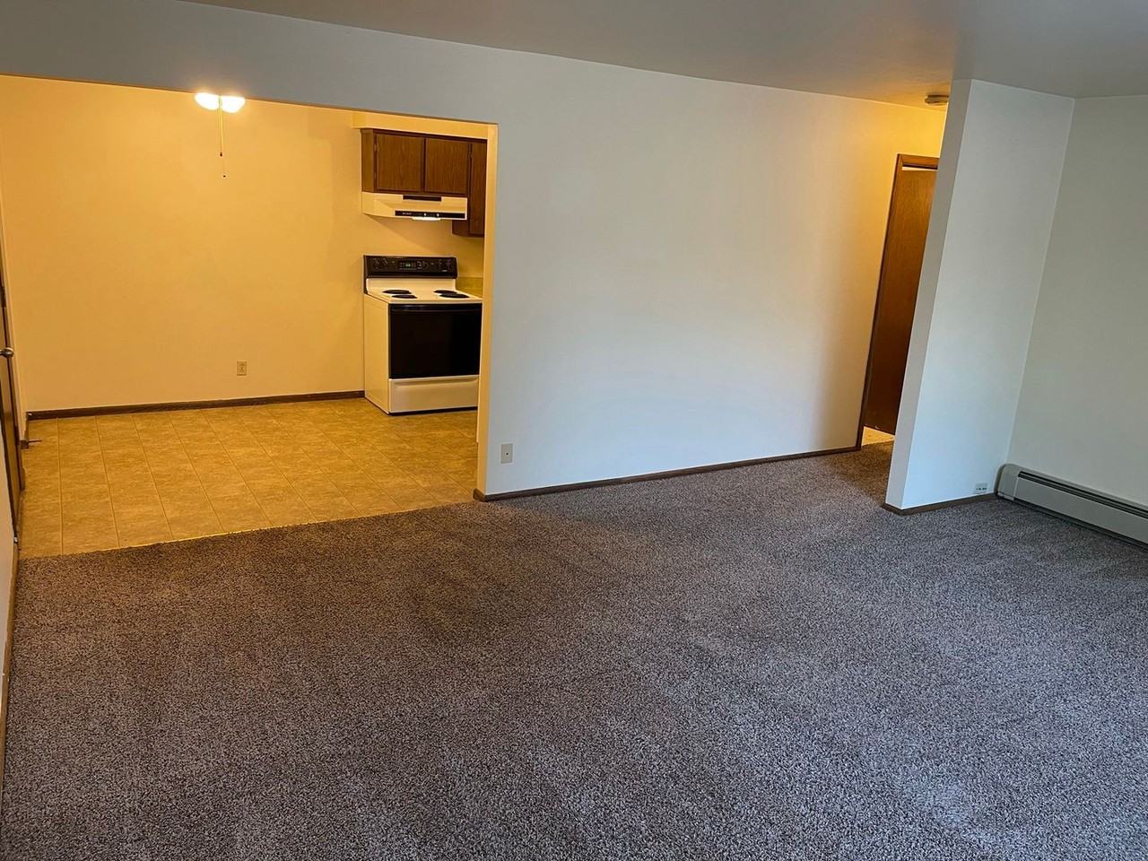 1644 N Benjamin St - Photo 2 of 13