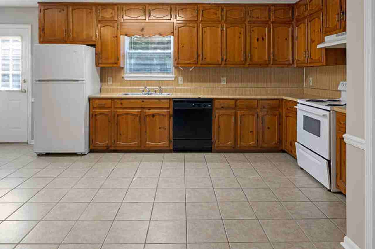 Cedar Villas - Photo 6 of 18