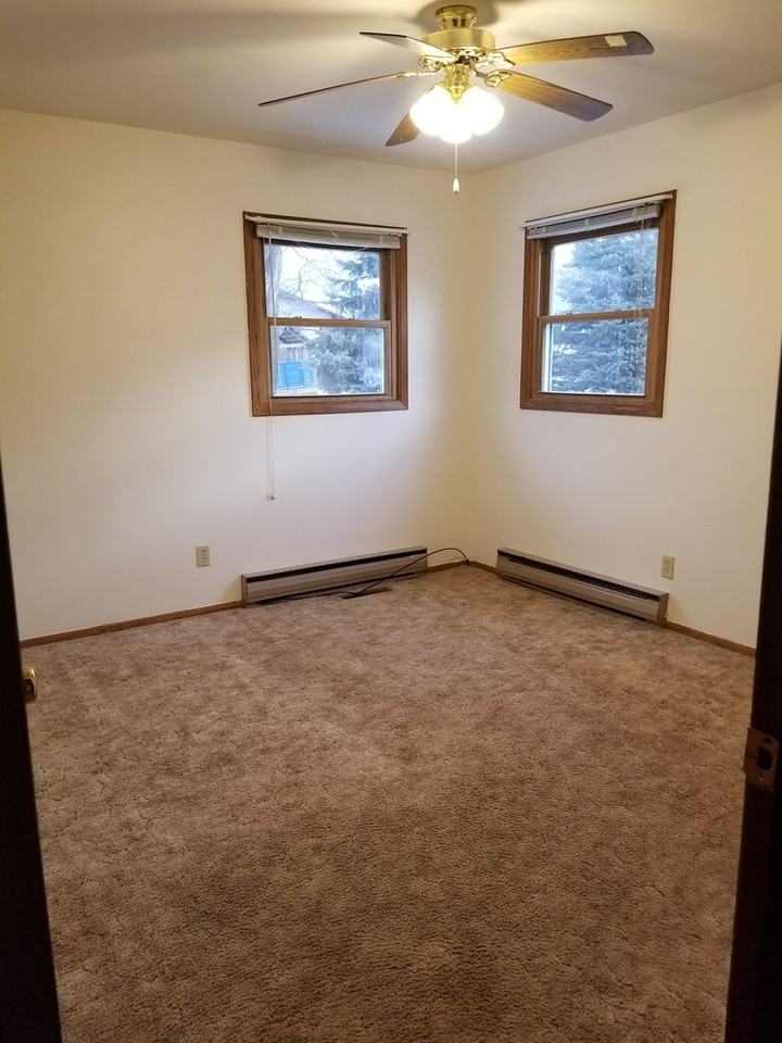 516-518 Lin de Lane - Photo 3 of 9