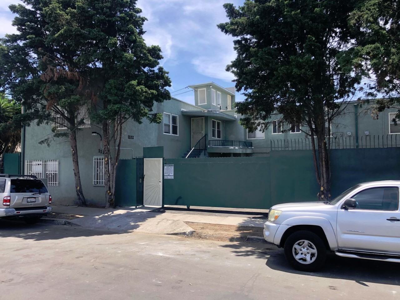 1122 - Photo 2 of 20