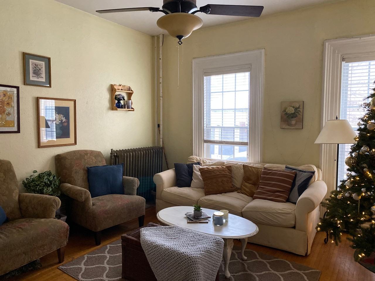 717 14th Ave SE - Photo 3 of 25