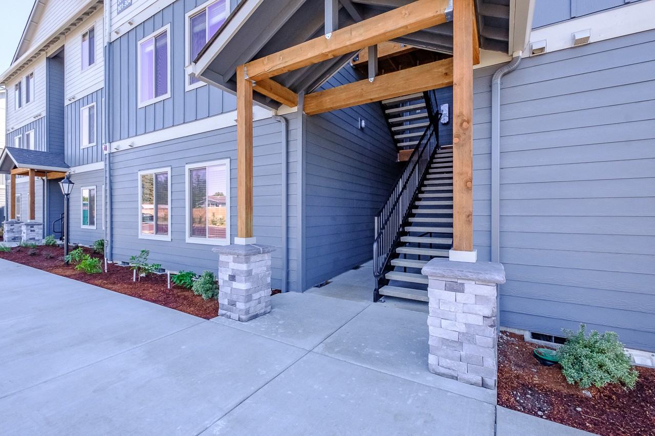 Hickory Hollow Apartments - Photo 2 of 24