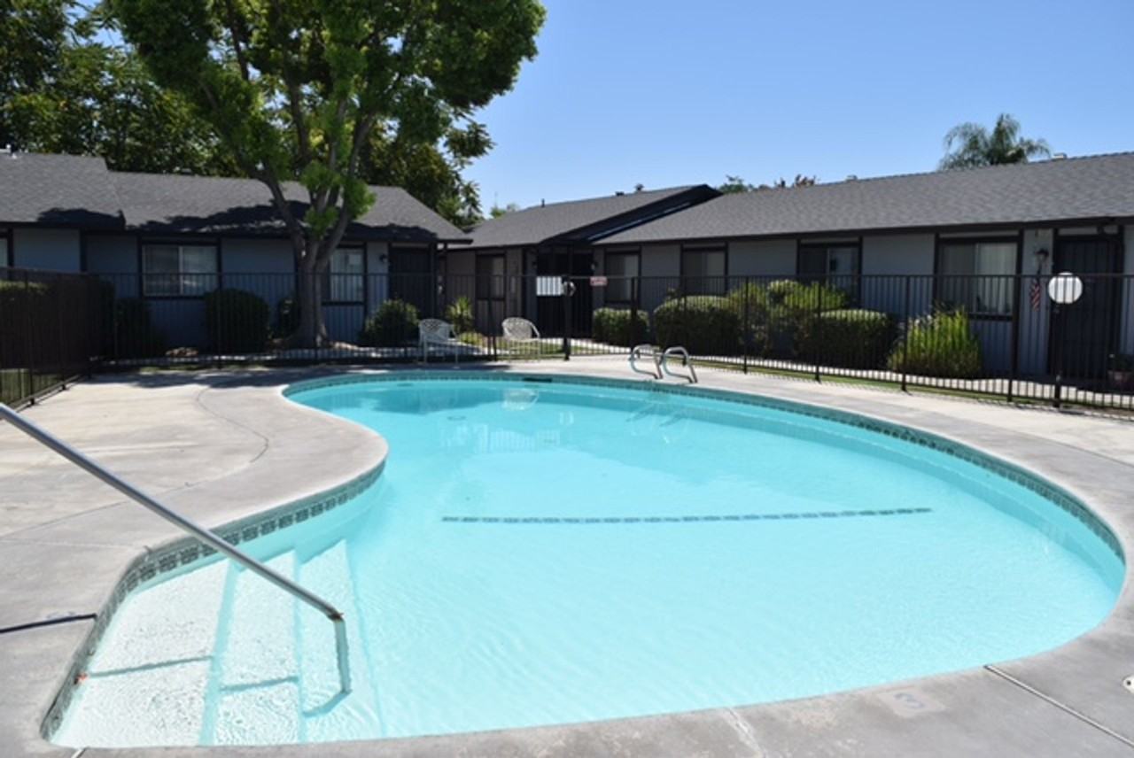 Dakota Garden - Photo 3 of 21