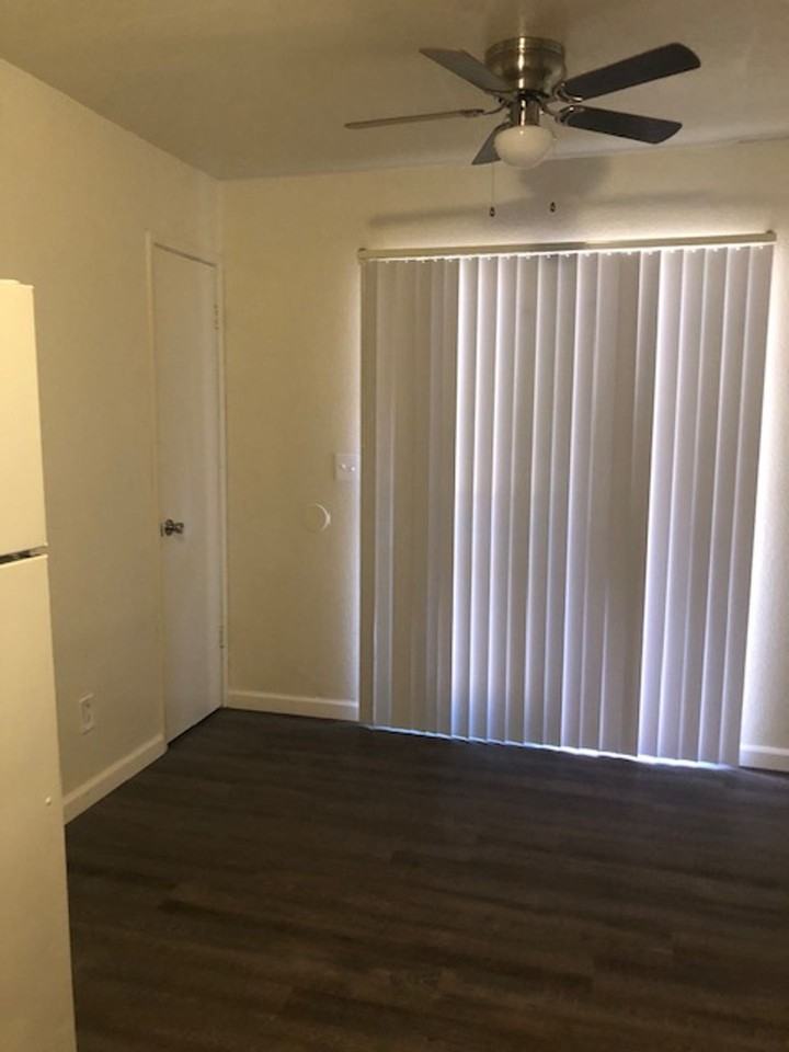 Dakota Garden - Photo 7 of 21