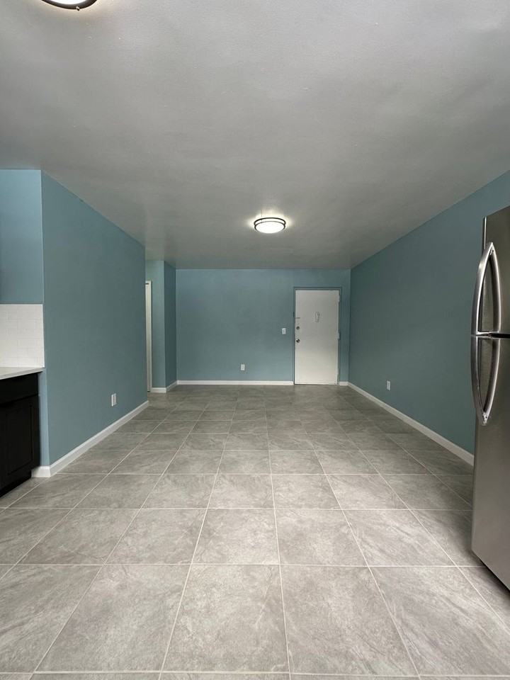 Birchwood Gardens (Plainfield Forest LLC) - Photo 3 of 13