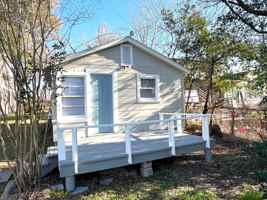 featured image of 2714 Carrolton St