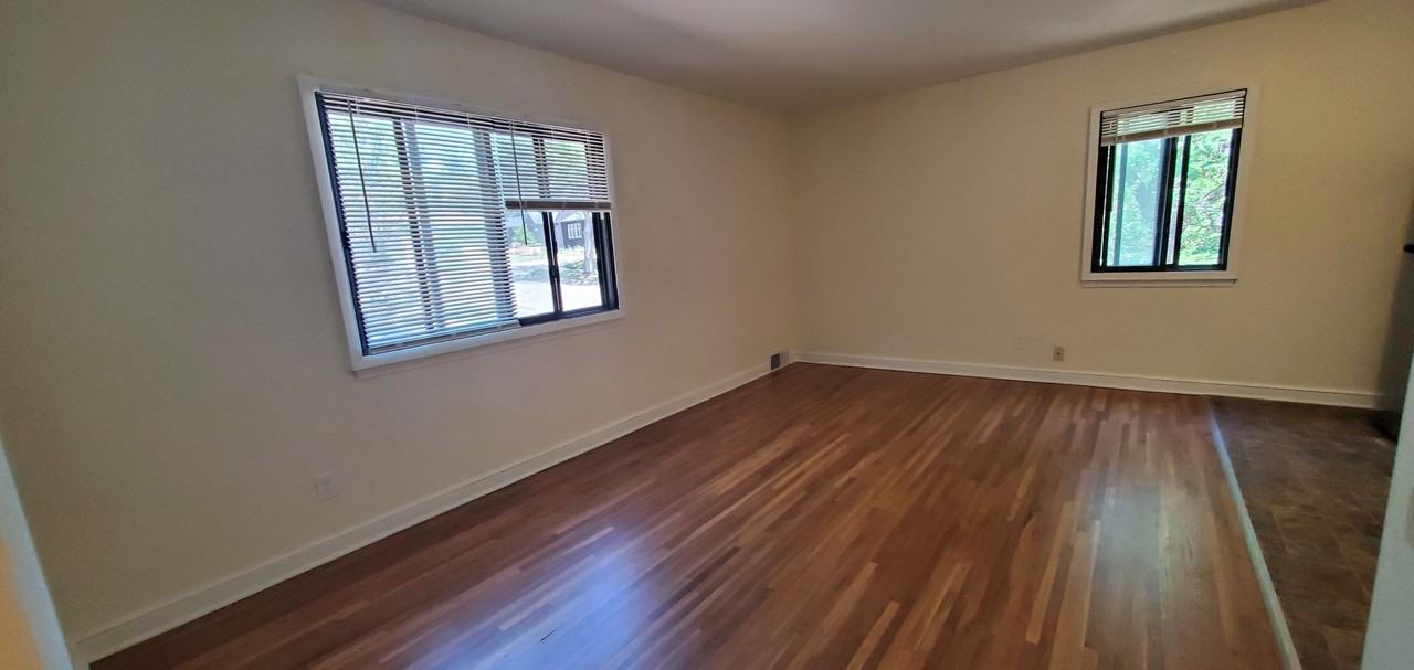 1225 St Clair Avenue - Photo 2 of 7