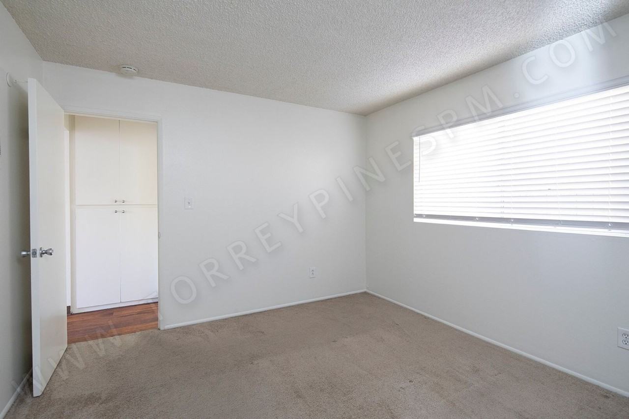 1550 Hornblend St - Photo 6 of 9