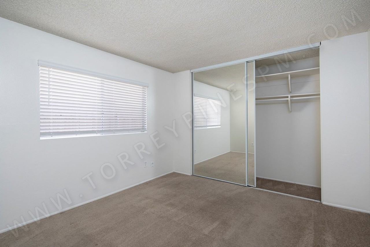 1550 Hornblend St - Photo 7 of 9