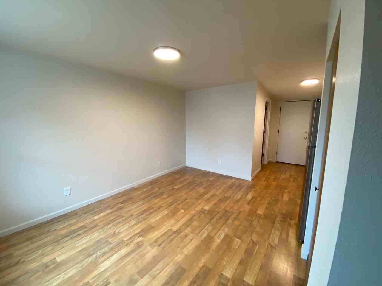 54 Nw Lake Pl - Photo 5 of 12