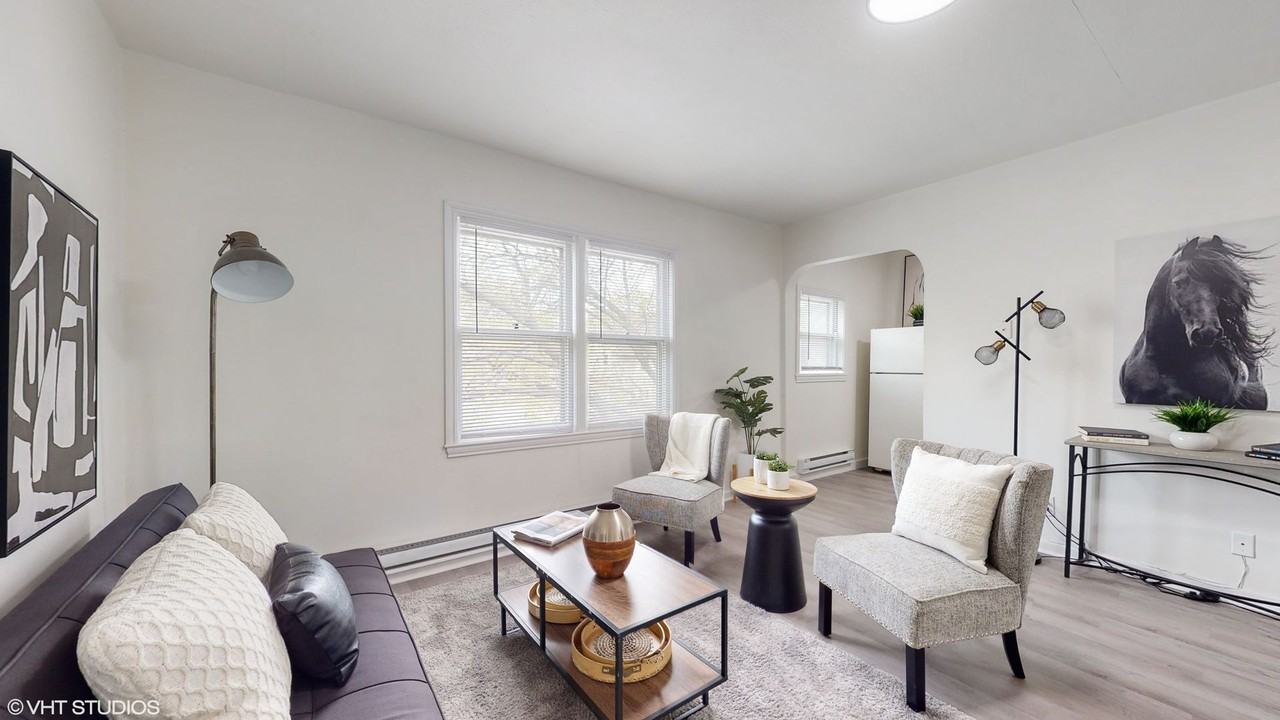 Cottage Grove Corner - Photo 4 of 22