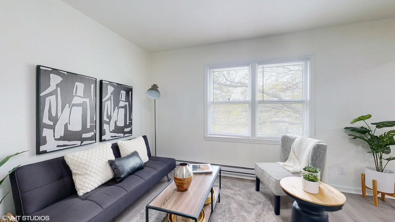 Cottage Grove Corner - Photo 5 of 22