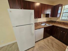 925-927 Duplex - Photo 1 of 1