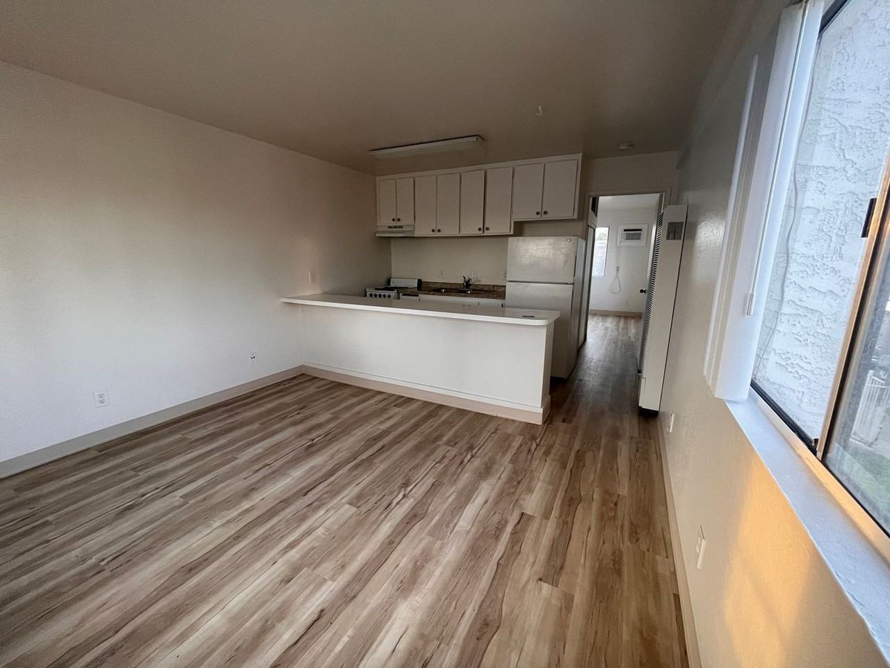 4154 46th Street - Photo 3 of 12