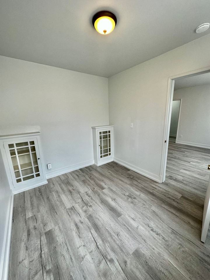 The Ashley - Photo 2 of 9