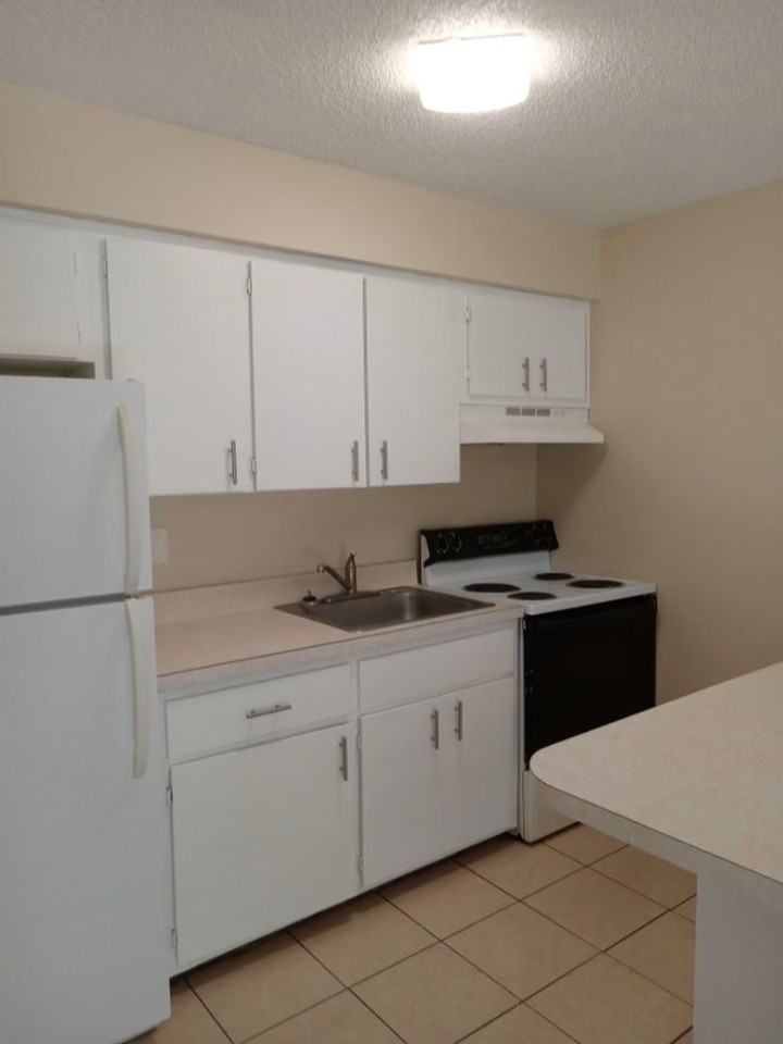 Whispering Sands1 - Photo 2 of 10