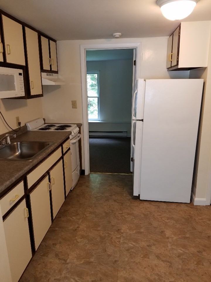 2F Salmon Street - Photo 4 of 16