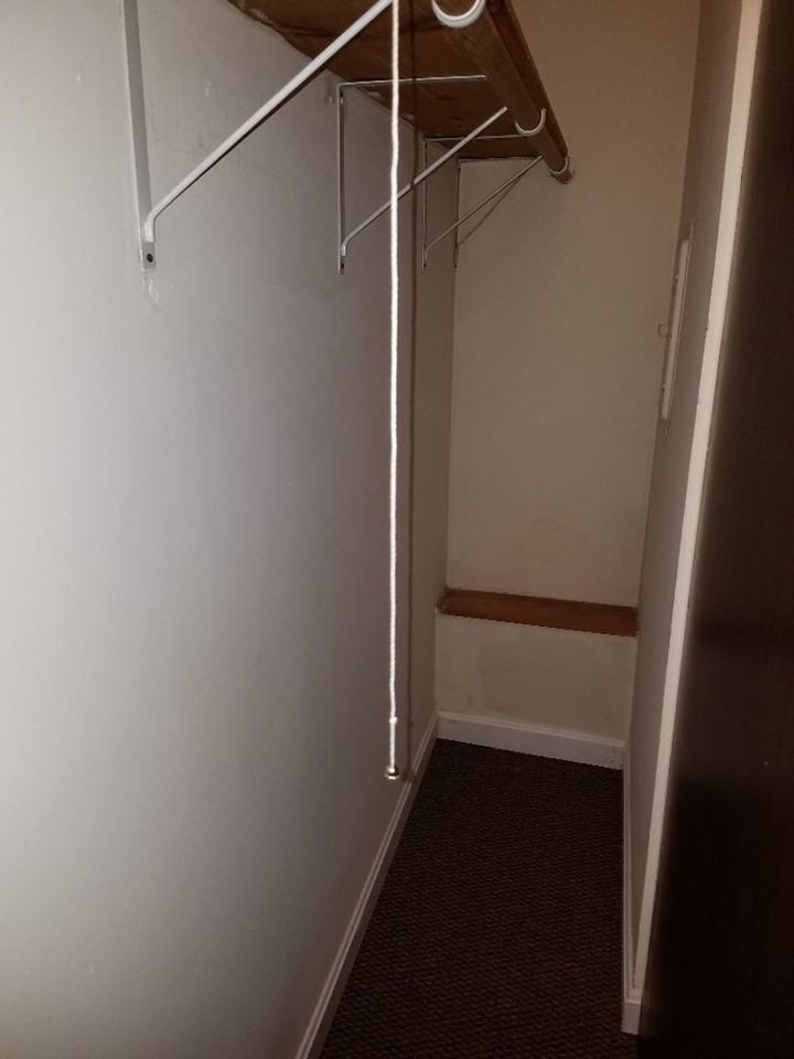 2F Salmon Street - Photo 3 of 16