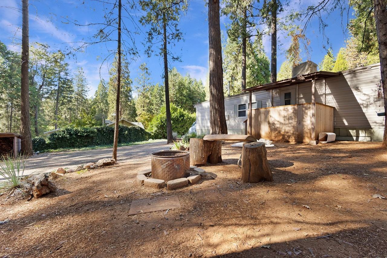 WO662-Delorean, Chris - Photo 3 of 22