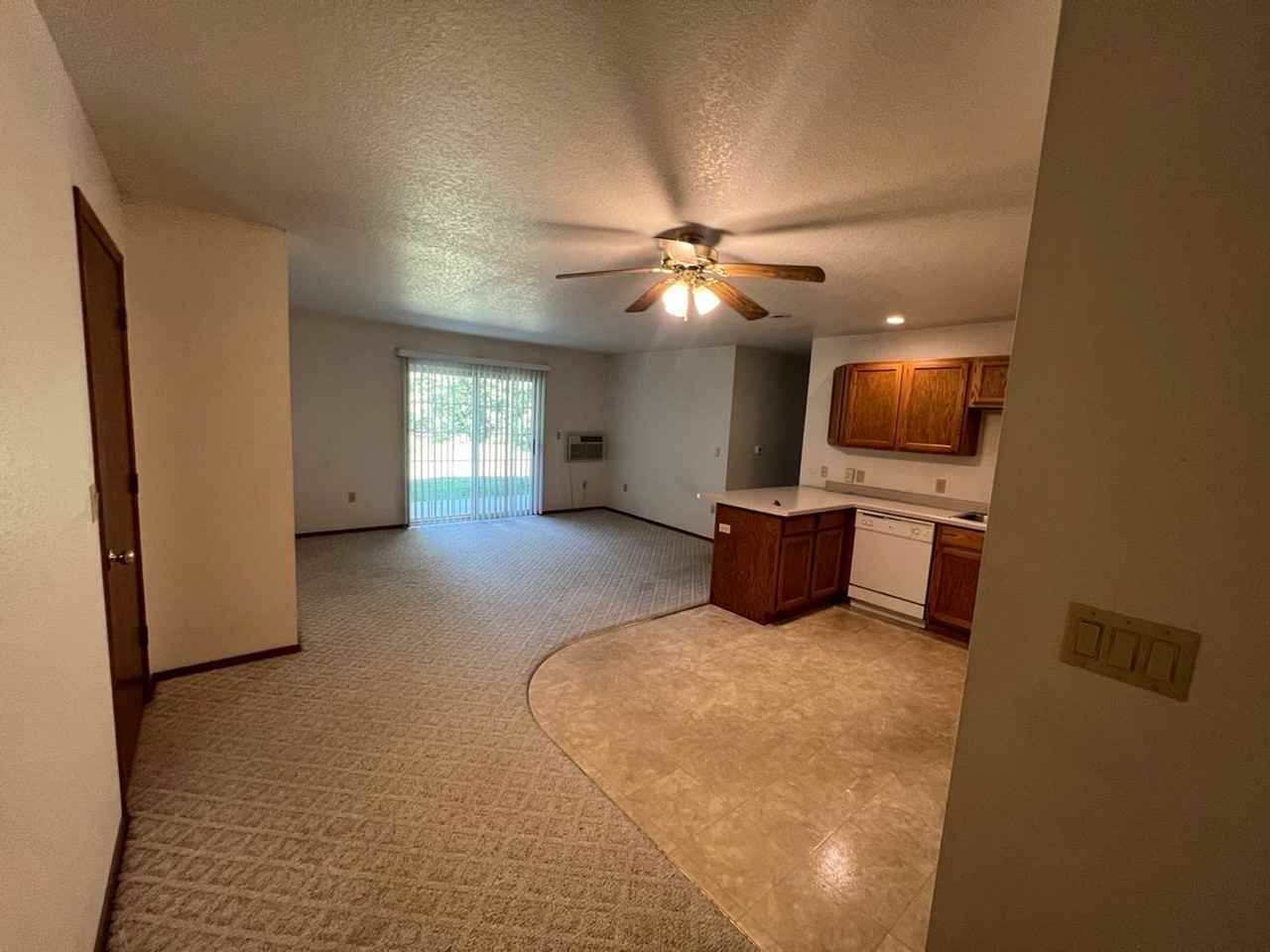 Sand Piper Building B - Photo 2 of 9