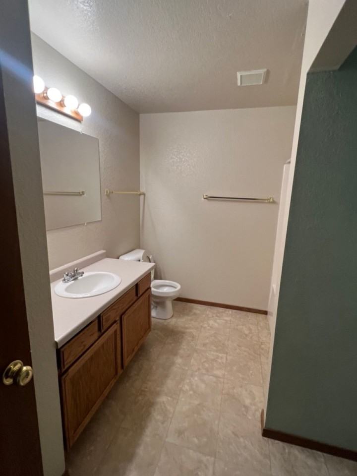 Sand Piper Building B - Photo 6 of 9