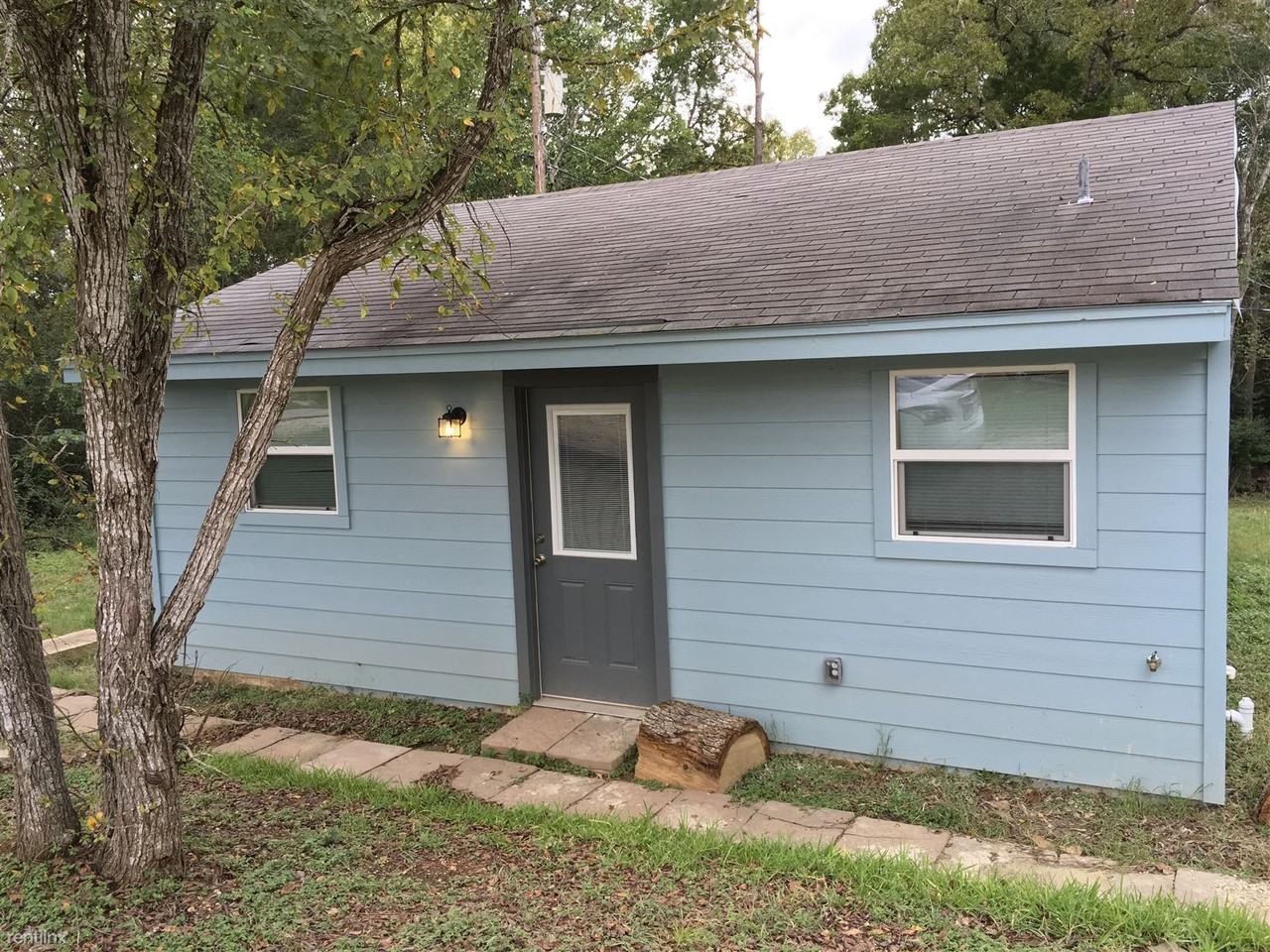 2089 E Placid Dr 1, College Station, TX 77845 1 Bedroom House for 850