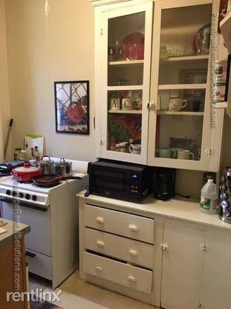 221 Kelton St - Photo 3 of 7
