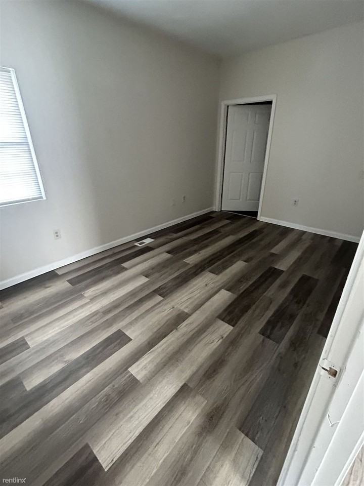 210 Sadie St - Photo 3 of 13